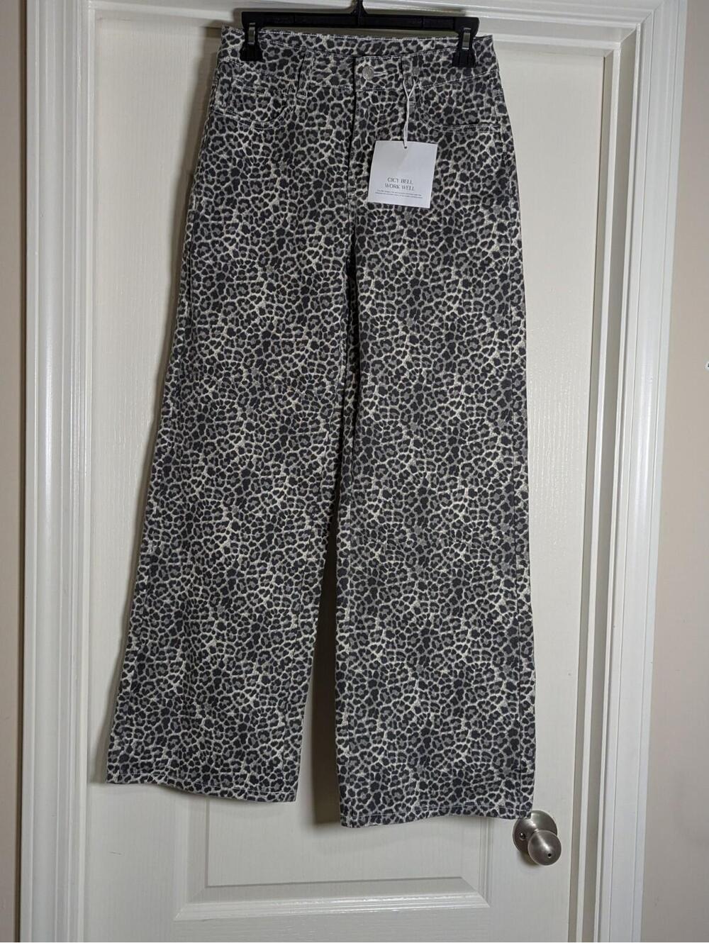 Cici Bell Women's Size Small 28x30 Leopard Denim Pants NWT High Rise Wide Leg